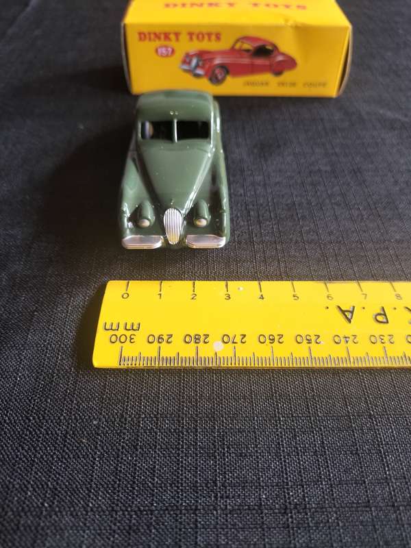 Vintage Dinky Toys NO 157- Jaguar XK 100 Coupe -DeAgostini Reproduction- Good Condition