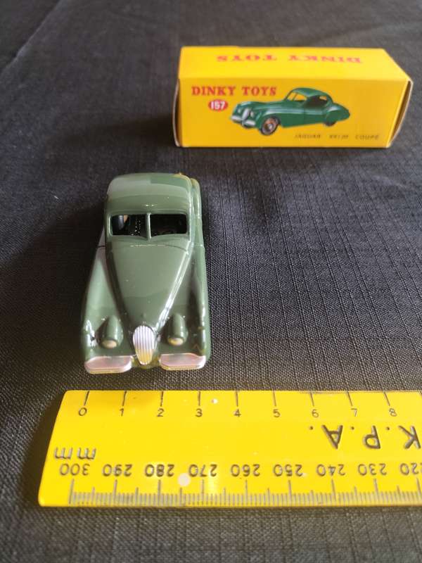 Vintage Dinky Toys NO 157- Jaguar XK 100 Coupe -DeAgostini Reproduction- Good Condition