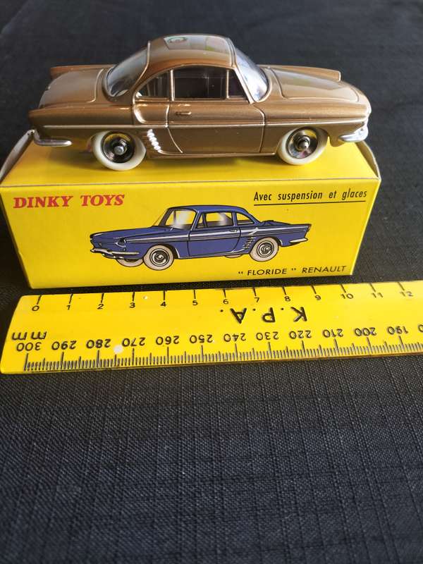 Vintage Dinky Toys NO543- Renault Floride Car -DeAgostini Reproduction- Good Condition