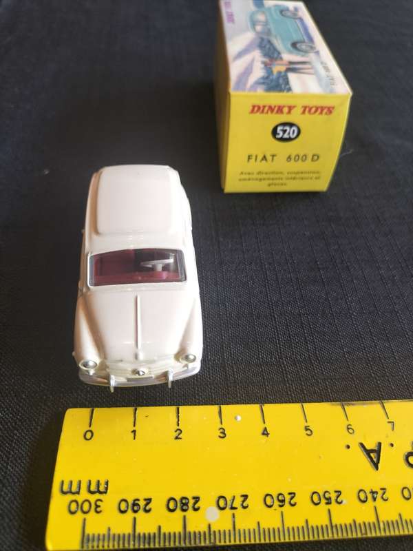 Vintage Dinky Toys NO 520- Fiat 600D in Cream -DeAgostini Reproduction- Good Condition