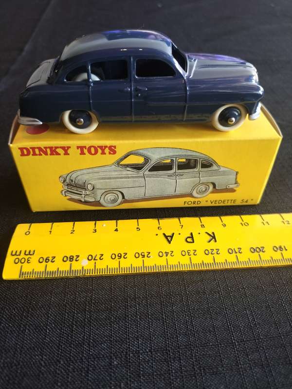 Vintage Dinky Toys NO24X- Ford Vedette 54 -DeAgostini Reproduction- Good Condition