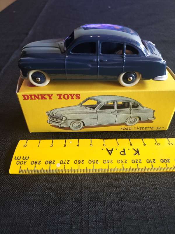 Vintage Dinky Toys NO24X- Ford Vedette 54 -DeAgostini Reproduction- Good Condition