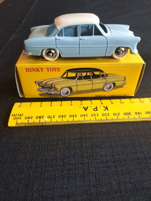 Vintage Dinky Toys NO 24 Z- Simca Versailles -DeAgostini Reproduction- Good Condition