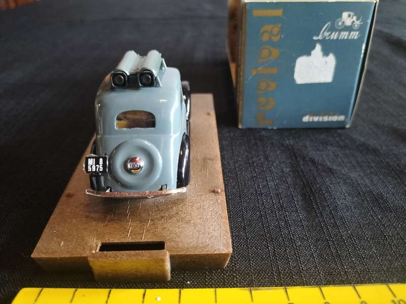 Vintage Brumm Fiat 508C Berlina 1100 R 32 - Scale 1/43 - 1937-1939 - Methane Version -Good Condition