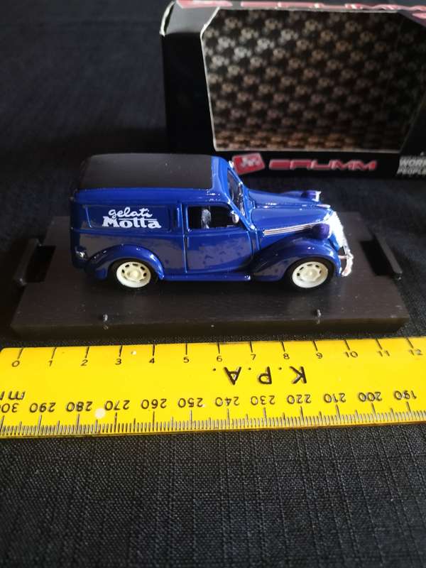 Vintage Brumm R329 Fiat 1100E Furgone Gelati Motta 1950- Scale 1/43  Good Codition