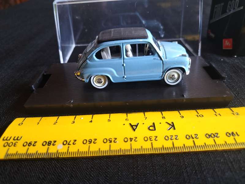 Vintage Brumm R249 Fiat 600 Trasformabile 1956 Chiusa - Scale 1:43 - Good Condition