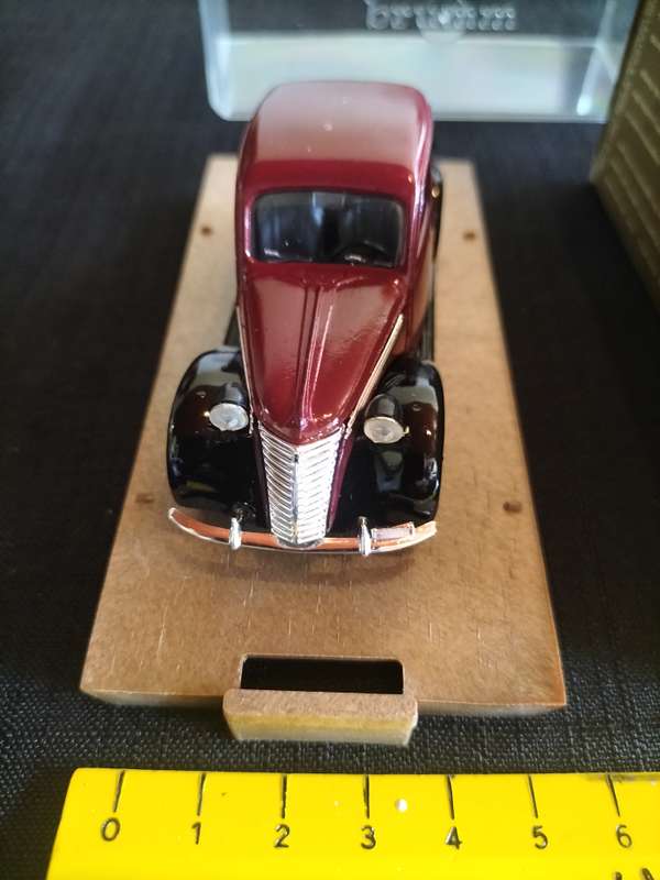 Vintage Brumm Serie ORO R64 Fiat 1100B Berlina HP35 - 1948-1949  Scale 1:43