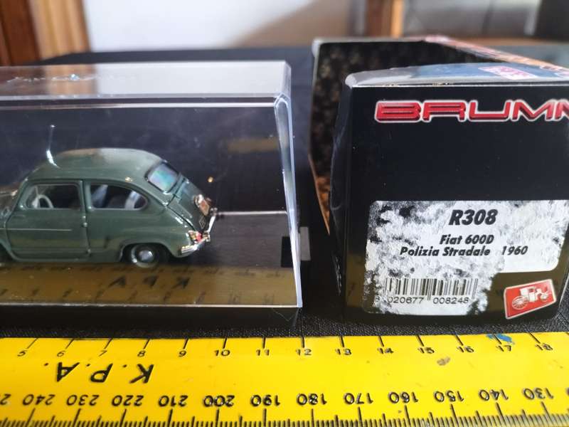 Brumm R308 Fiat 600D Polizia Stradale 1960 - Scale 1:43