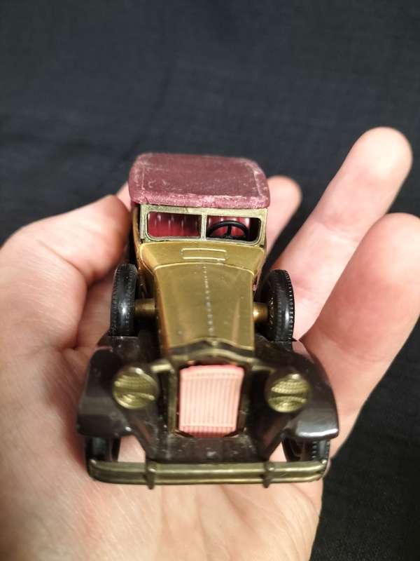 Collection of  Two Vintage Matchbox Lesney Collectable Toy Cars  -Models of Yesteryear. See Desp.
