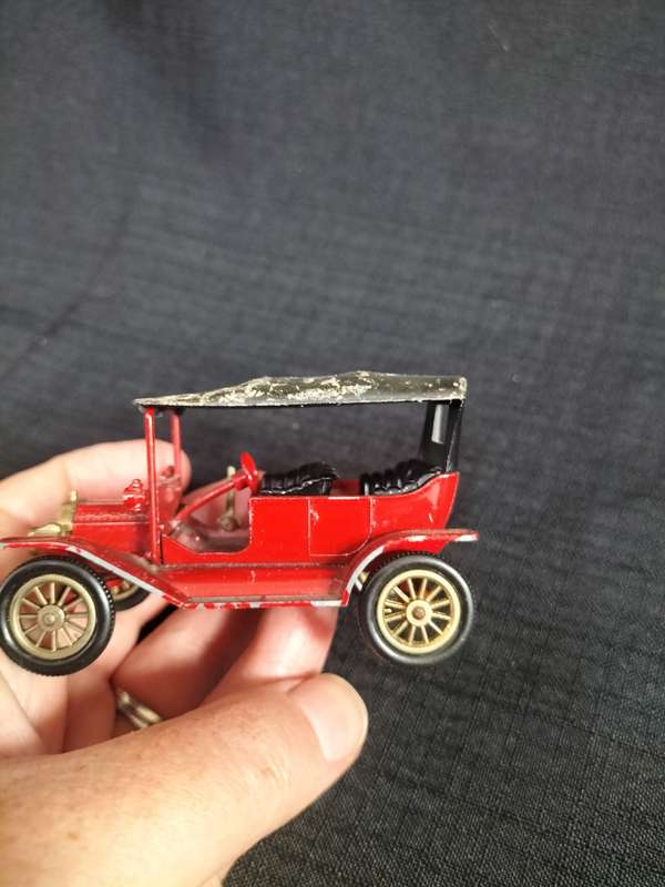 Collection of  Two Vintage Matchbox Lesney Collectable Toy Cars  -Models of Yesteryear. See Desp.