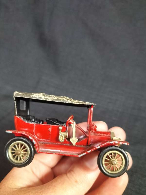 Collection of  Two Vintage Matchbox Lesney Collectable Toy Cars  -Models of Yesteryear. See Desp.
