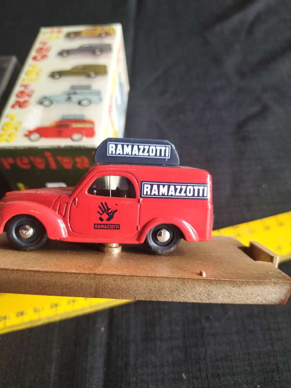 Vintage Brumm Serie  R053 -Fiat 500 Van Ramazzoti 1949 RED- Good Condition