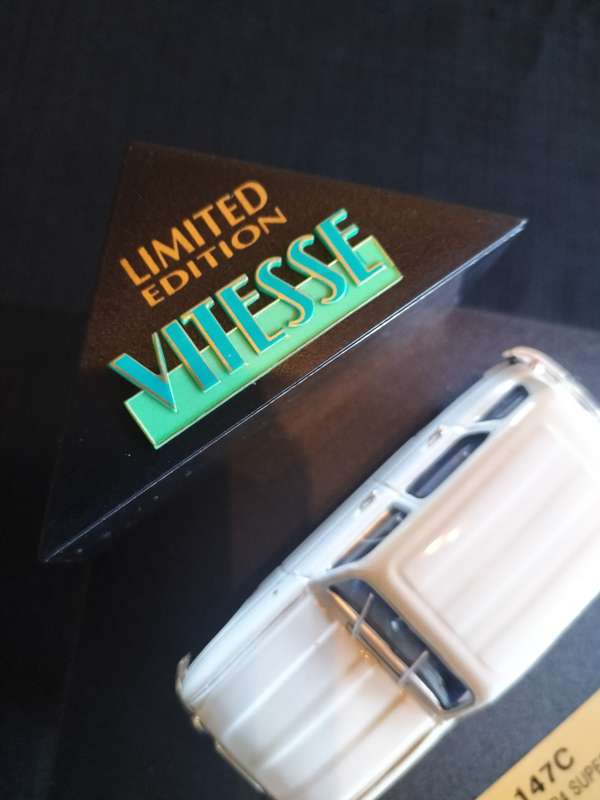 Vintage Vitesse Limited Edition - L105A Renault 3/4 1961-1962