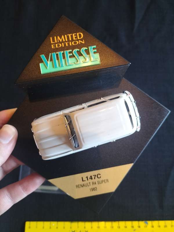 Vintage Vitesse Limited Edition - L105A Renault 3/4 1961-1962