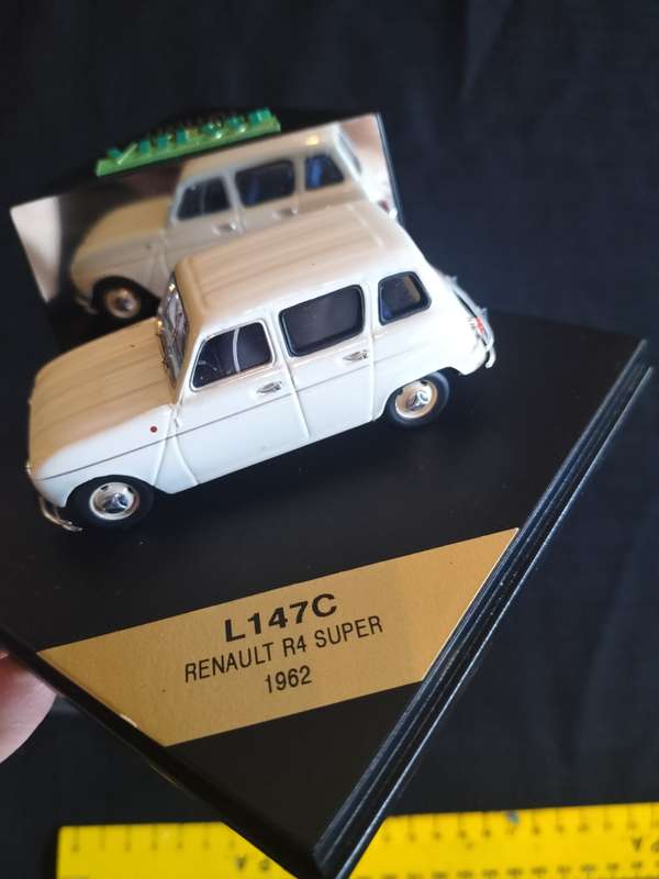 Vintage Vitesse Limited Edition - L105A Renault 3/4 1961-1962