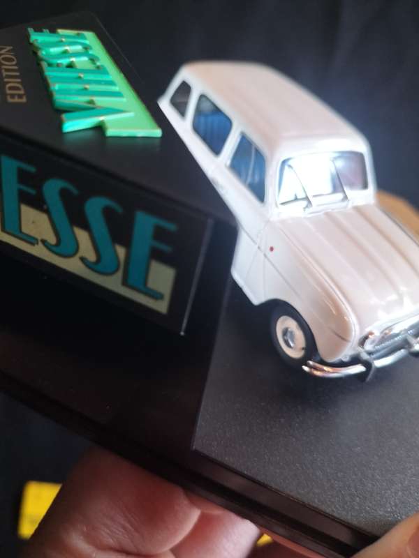 Vintage Vitesse Limited Edition - L105A Renault 3/4 1961-1962