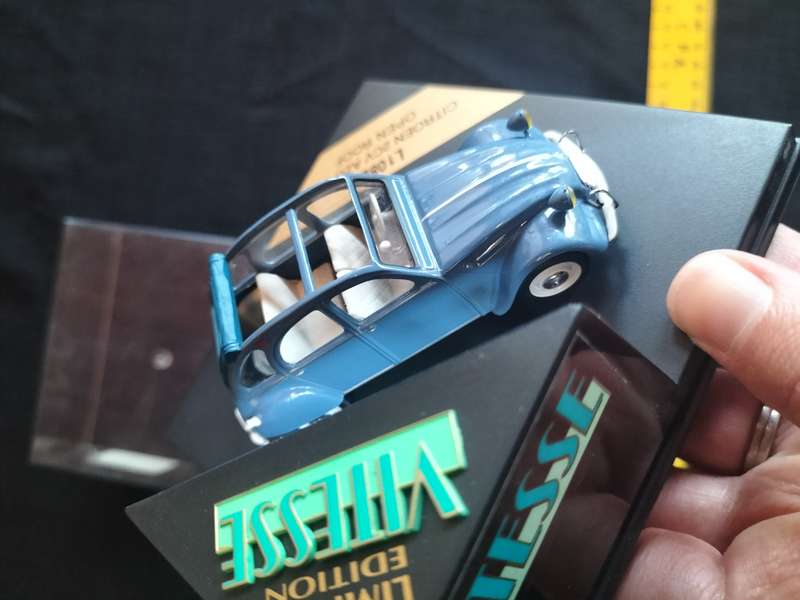 Vintage Vitesse Limited Edition - L108B  Citroën 2CV AZU 1966 Open Roof