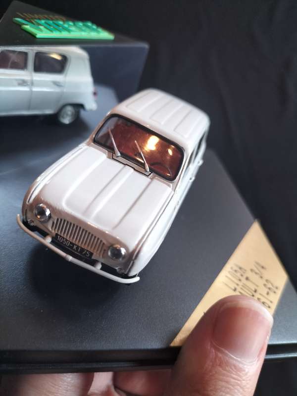 Vintage Vitesse Limited Edition - L147C Renault R4 Super 1962