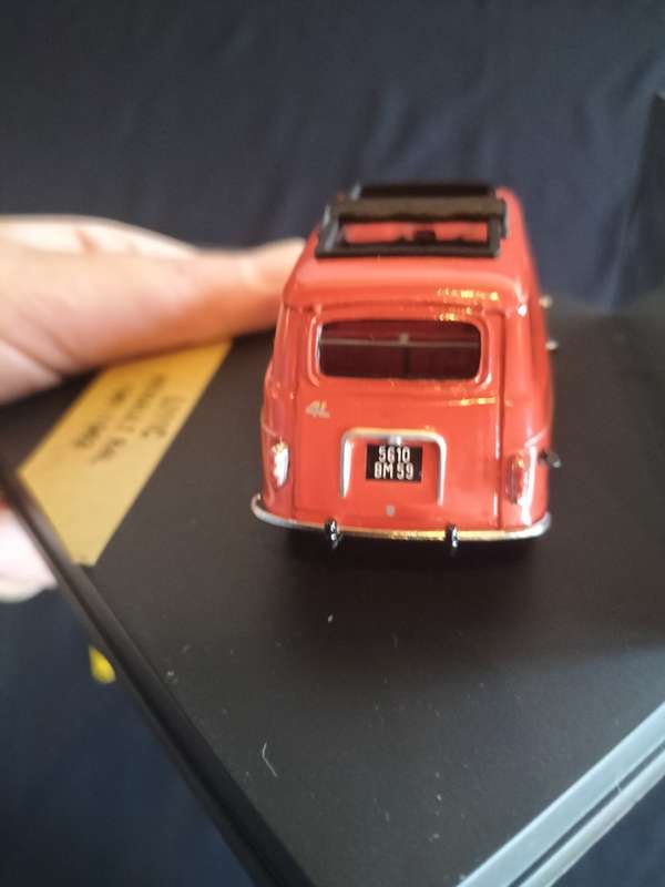 Vintage Vitesse Limited Edition - L111C Renault R4L 1961- 1962