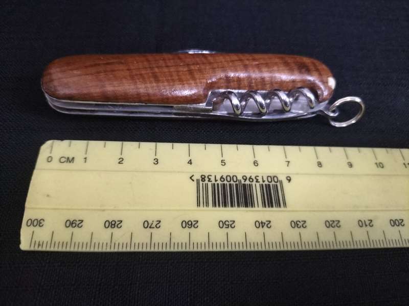 Stunning Victorinox Evolution Swiss Made Stainless Steel Pocket Knife - Good Condition