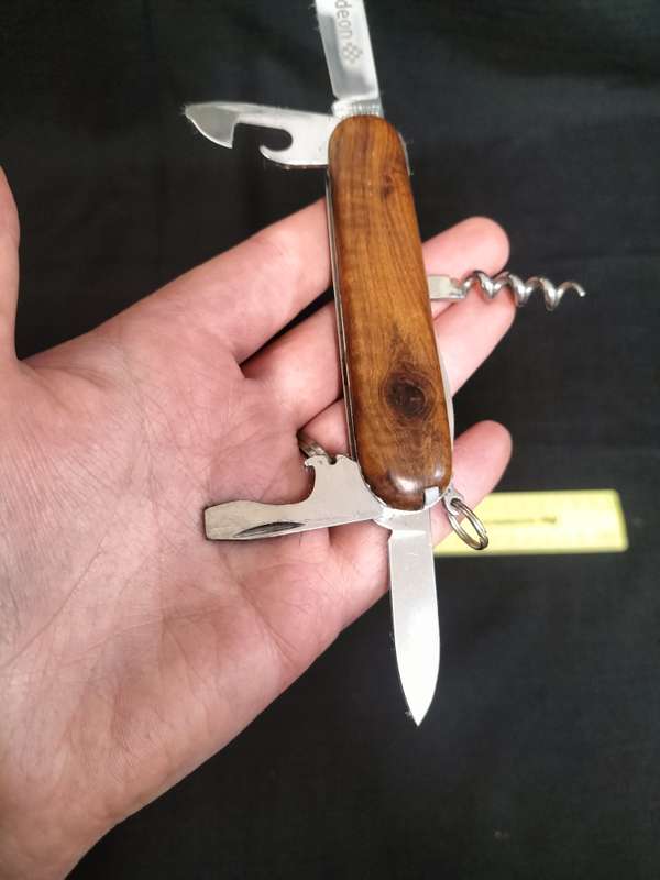 Stunning Victorinox Evolution Swiss Made Stainless Steel Pocket Knife - Good Condition