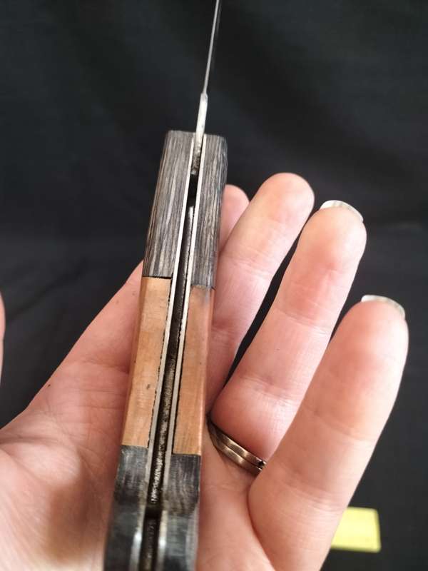Beautifull Pocket Folding Knife With Wooden Handle - Good Condition