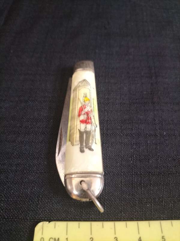 Beautiful Vintage Richards Sheffield England Folding Knife With British Soldier on Handle