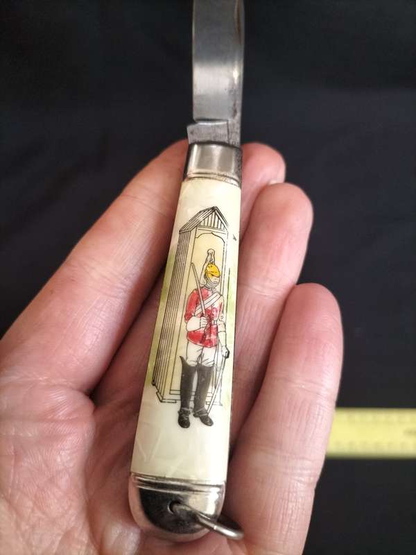 Beautiful Vintage Richards Sheffield England Folding Knife With British Soldier on Handle