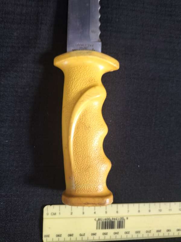 Stunning Japan Stainless Steel Scuba Diving Knife With Serrated Blade And Yellow handle - PAT214031