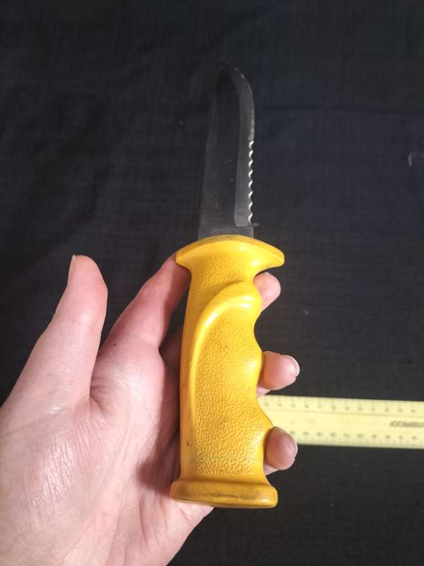 Stunning Japan Stainless Steel Scuba Diving Knife With Serrated Blade And Yellow handle - PAT214031
