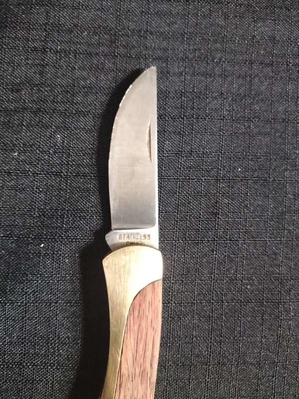 Beautiful Stainless Steel Single Blade Folding Pocket Knife with Brass and Wooden Handle