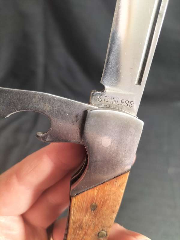 Beautiful Stainless Steel With Two Blade Folding Pocket Knife with Wooden Handle