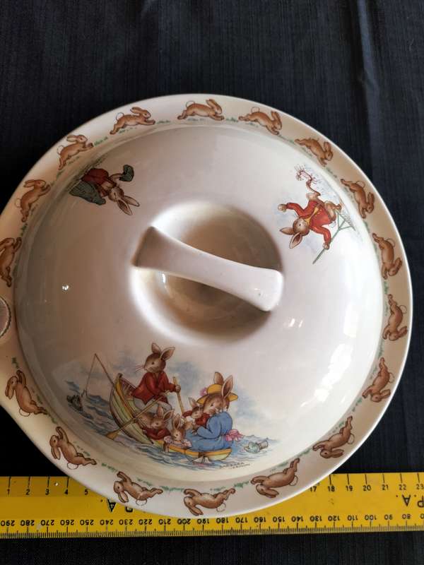 Beautiful Vintage Royal Doulton Bunnykins  - Hot Water Warming Bowl With a Lid- Toast For Tea Day