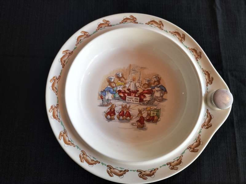 Beautiful Vintage Royal Doulton Bunnykins  - Hot Water Warming Bowl With a Lid- Toast For Tea Day