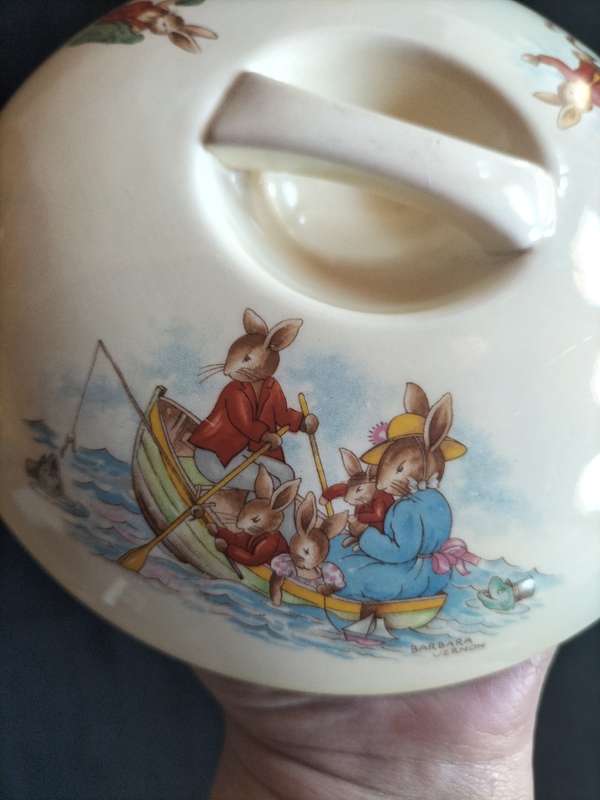 Beautiful Vintage Royal Doulton Bunnykins  - Hot Water Warming Bowl With a Lid- Toast For Tea Day