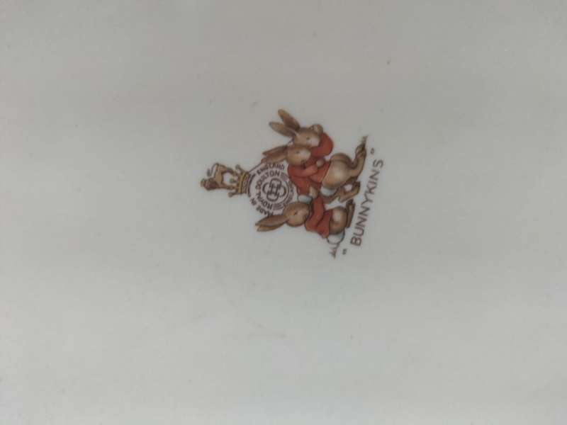Beautiful Vintage Royal Doulton Bunnykins Bowl - All Seated For Christmas Dinner - Made In England