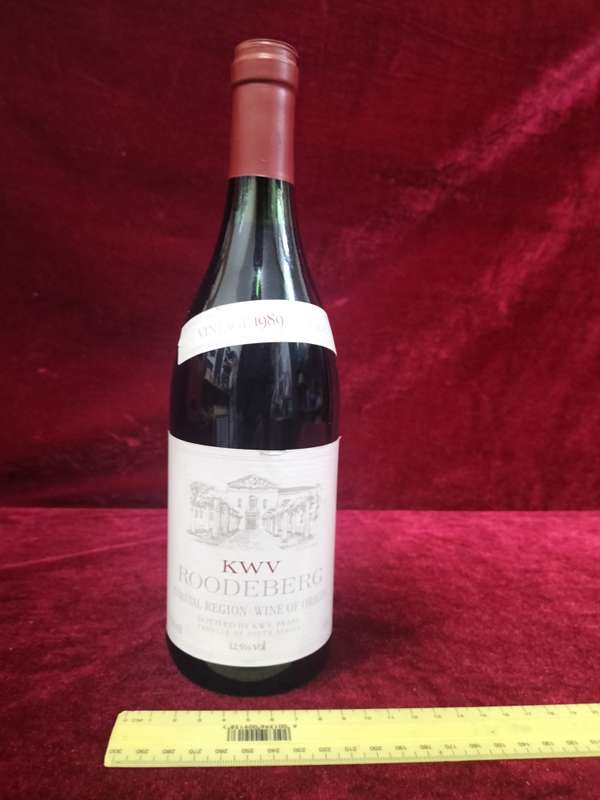 Vintage 1989 Vintage KWV Roodeberg  - 750ml - Sealed - Bottled by KWV Paarl