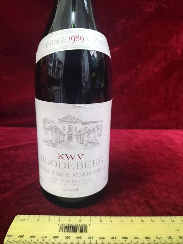 Vintage 1989 Vintage KWV Roodeberg  - 750ml - Sealed - Bottled by KWV Paarl