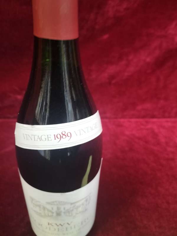 Vintage 1989 Vintage KWV Roodeberg  - 750ml - Sealed - Bottled by KWV Paarl
