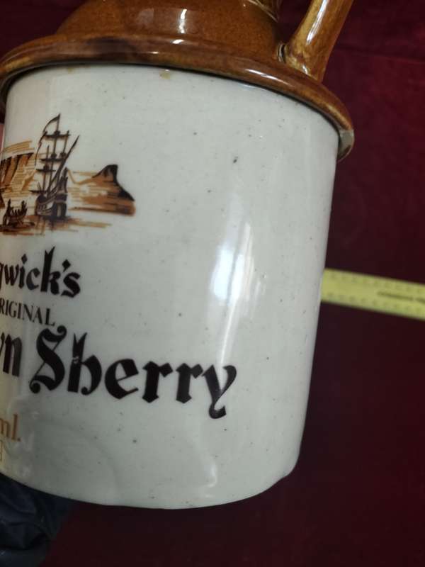 Vintage Sedgwick's The Original - Old Brown Sherry - 750ml - A54 SEALED AND FULL