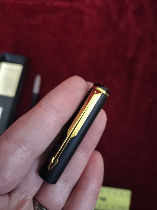 Beautiful Vintage Black Parker Fountain Pen - Siemens - Made in United Kingdom - Good Condition