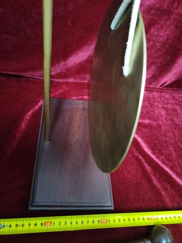 Antique Vintage Brass Burmese Dinner Gong On Wooden Stand With A Gavel And Mullet. - Good Condition