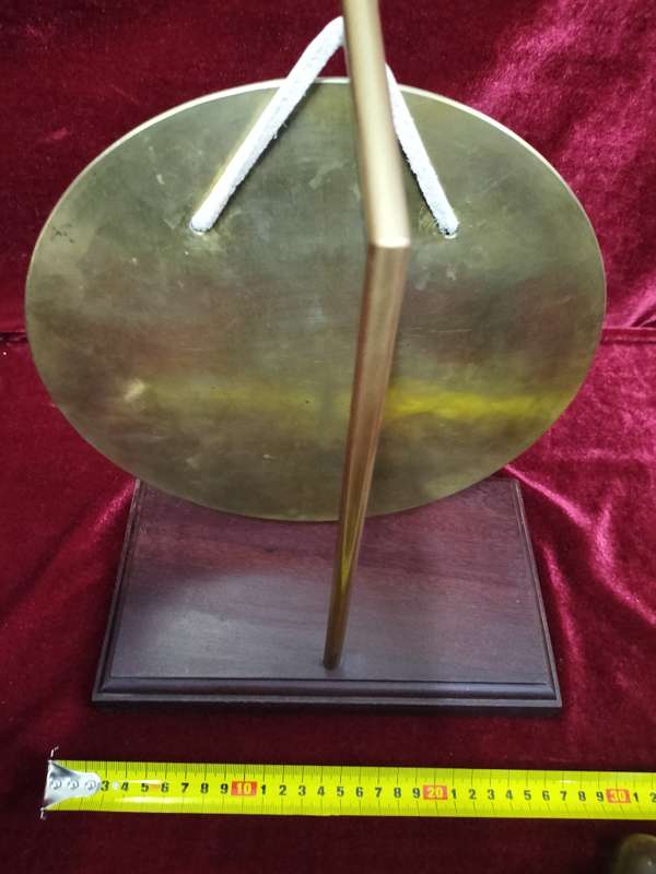 Antique Vintage Brass Burmese Dinner Gong On Wooden Stand With A Gavel And Mullet. - Good Condition