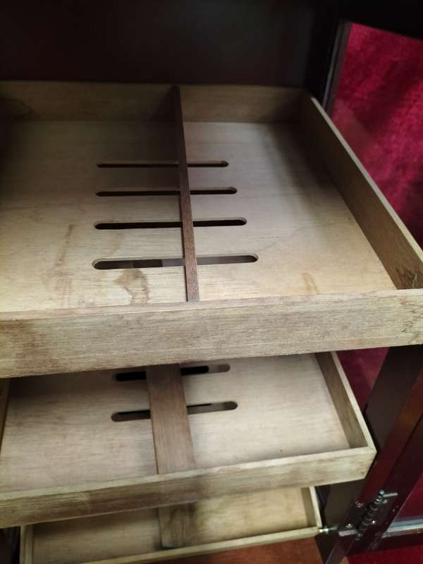 Stunning Premium Three Tiers Cigar Humidor Display Cabinet 49cm x32cm - Cuban Connection