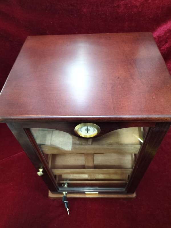 Stunning Premium Three Tiers Cigar Humidor Display Cabinet 49cm x32cm - Cuban Connection