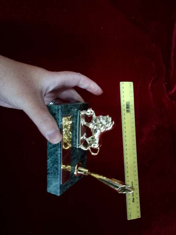 Stunning Vintage Gold Lion Pen Holder - Made in Taiwan - Good Condition