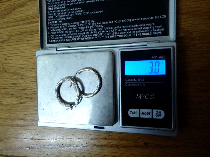 Stunning Sterling Silver Hoop Earrings - Marked 925 - 3.0 Grams -Good Condition