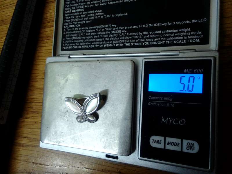 Beautiful 925 Sterling Silver Butterfly- Shaped Brooch With Small Clear Stones - 5.0 Gram