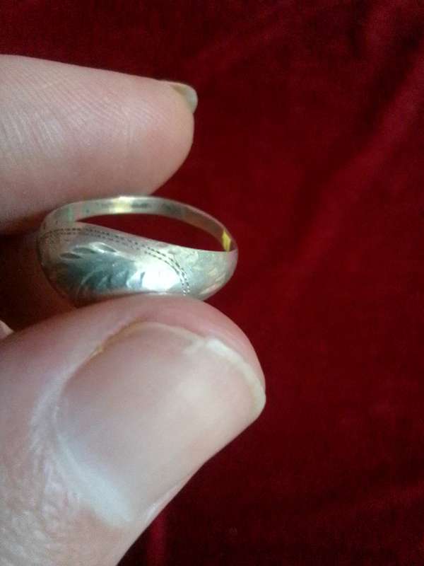 Beautifull Vintage Sterling Silver 925 Engraved Patern Ring - 2.0 g