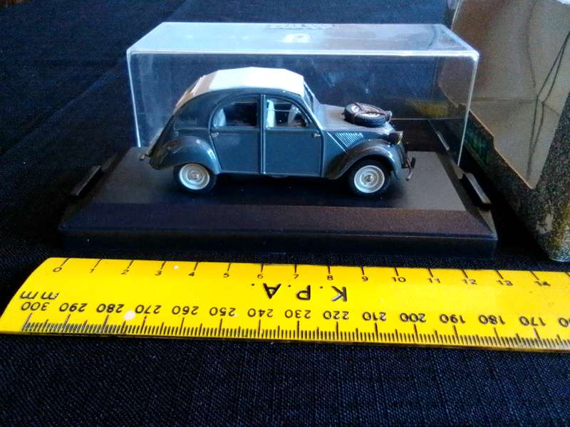 Vintage Vitesse La Collection 037A - Citroën 2CV Sahara 4x4 Presentation 1958